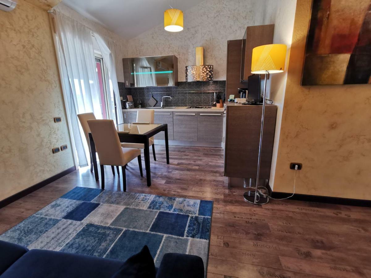 Eschilo Luxury House Apartment Карлентини Екстериор снимка
